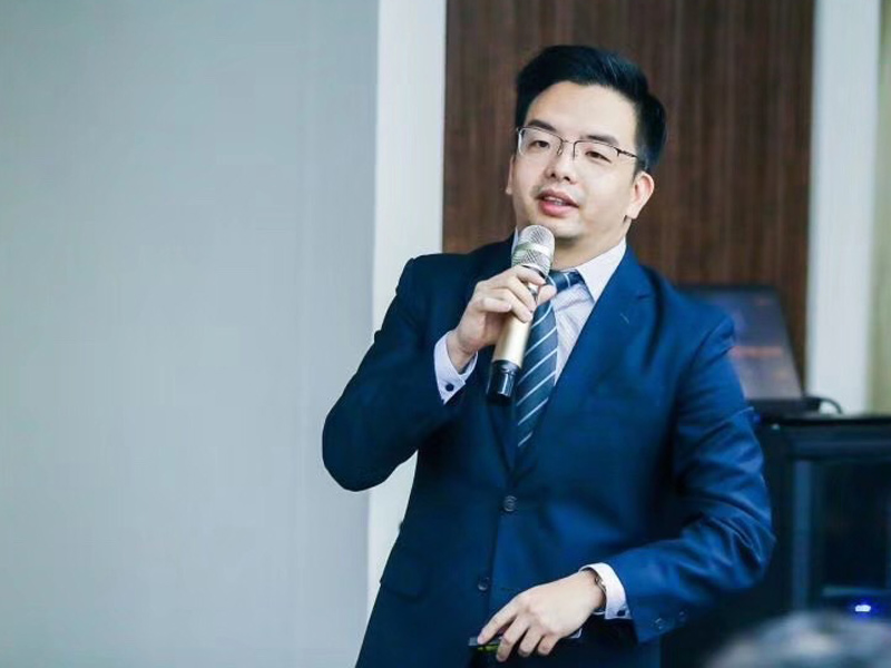 瀛坤张雄飞律师应邀参加首届鸠兹刑事法律论坛并作主题演讲