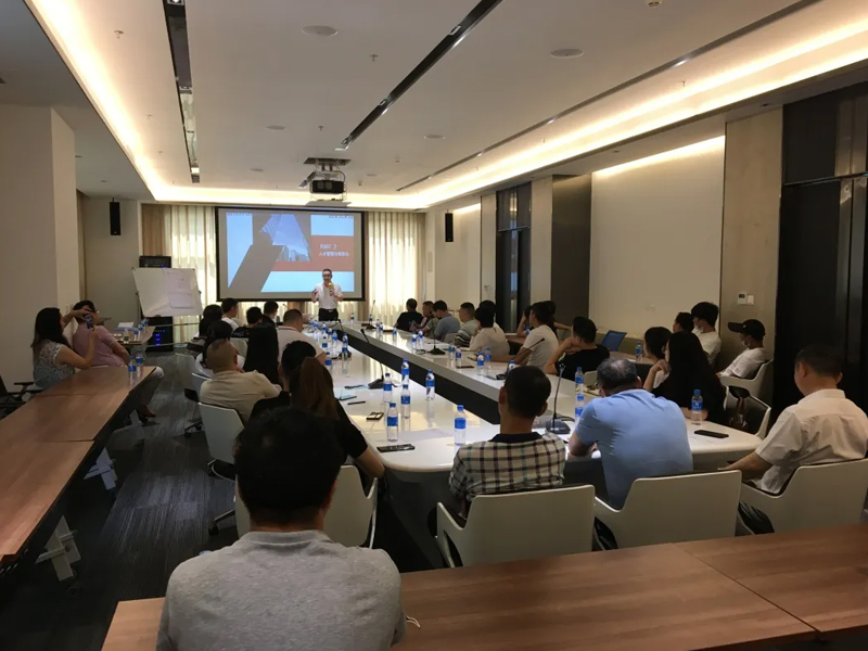 瀛双所运营团队受佛山市湖南省隆回县商会邀请参加企业管理培训