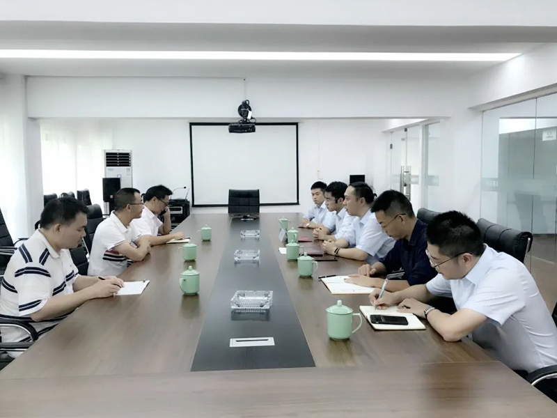 丽水市市委政法委副书记关勇刚一行莅临瀛和丽水所调研