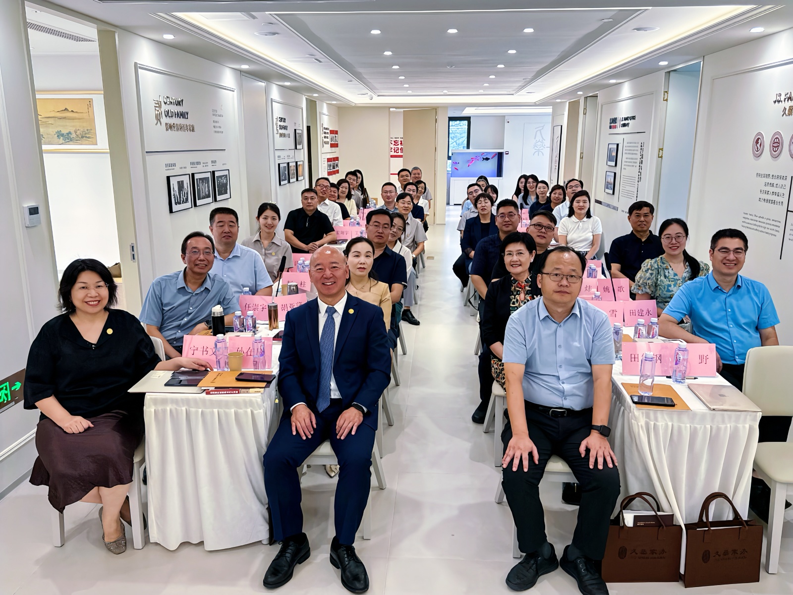 区域深耕 出海新程丨2025瀛和战略发展会议·河南站圆满举办